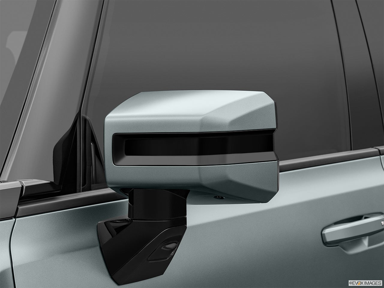 2024 GMC HUMMER EV photo