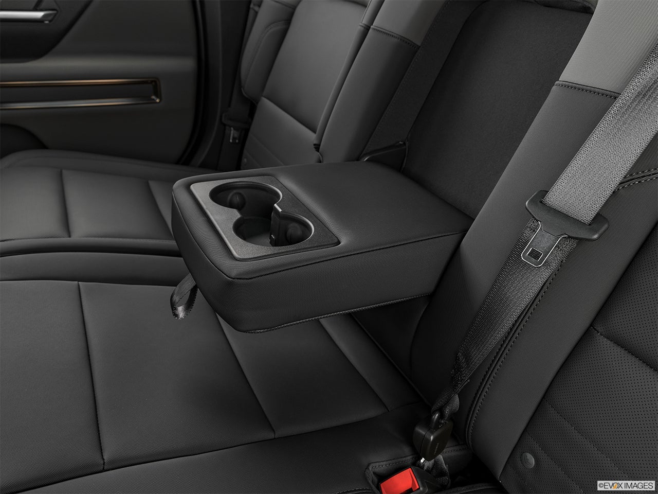 2024 GMC HUMMER EV photo