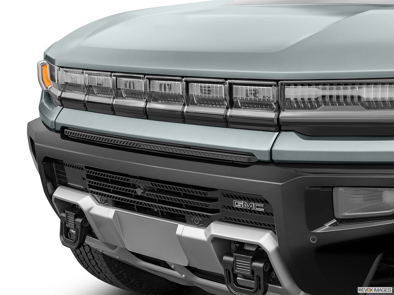 2024 GMC HUMMER EV photo