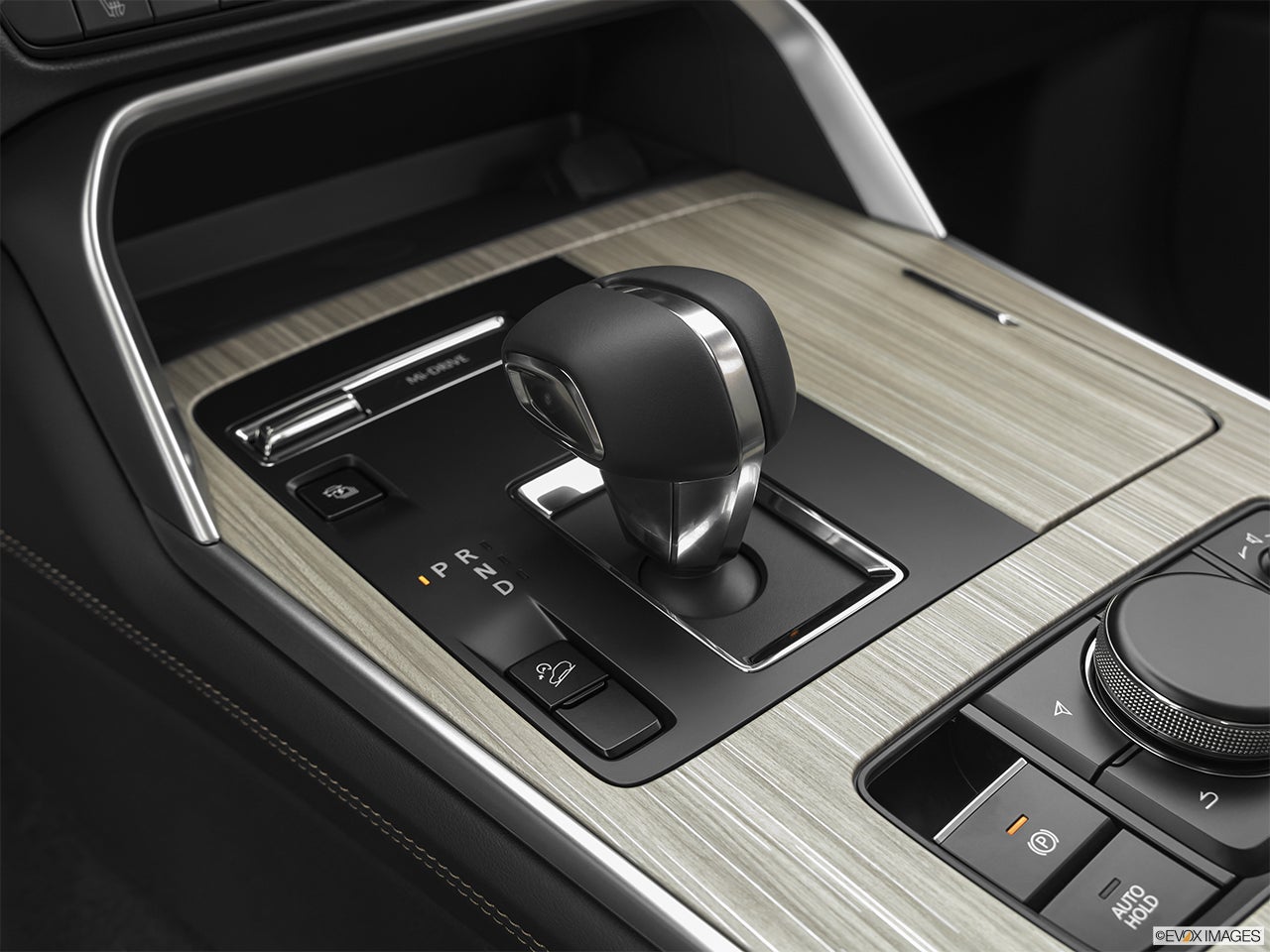 2025 Mazda CX-90 Plug-in Hybrid photo