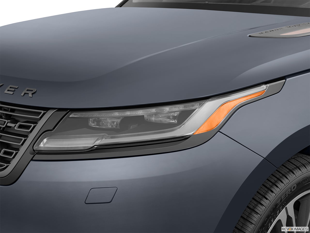 2024 Land Rover Range Rover Velar photo
