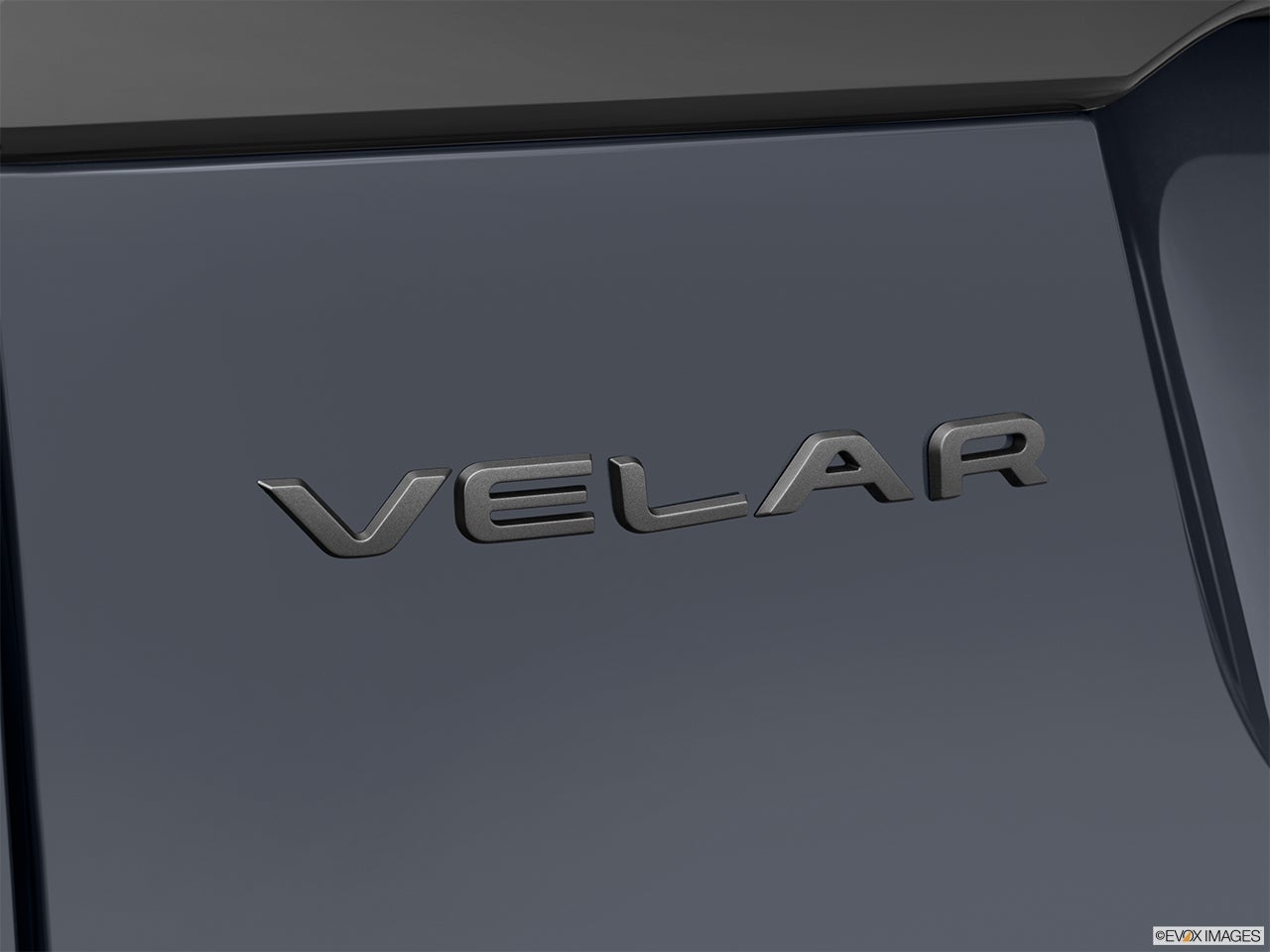 2024 Land Rover Range Rover Velar photo