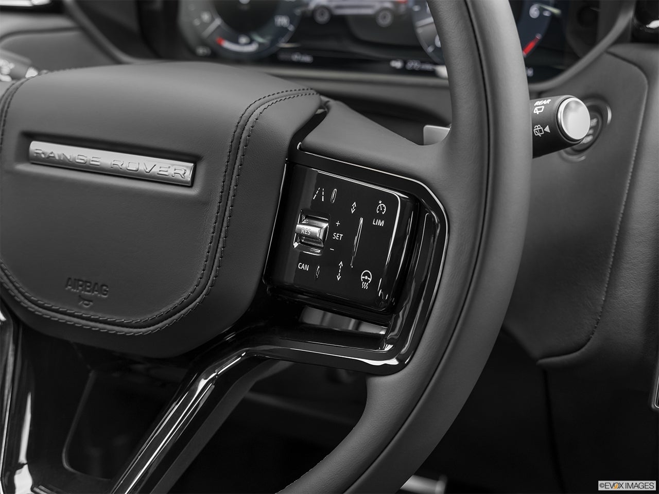 2024 Land Rover Range Rover Velar photo