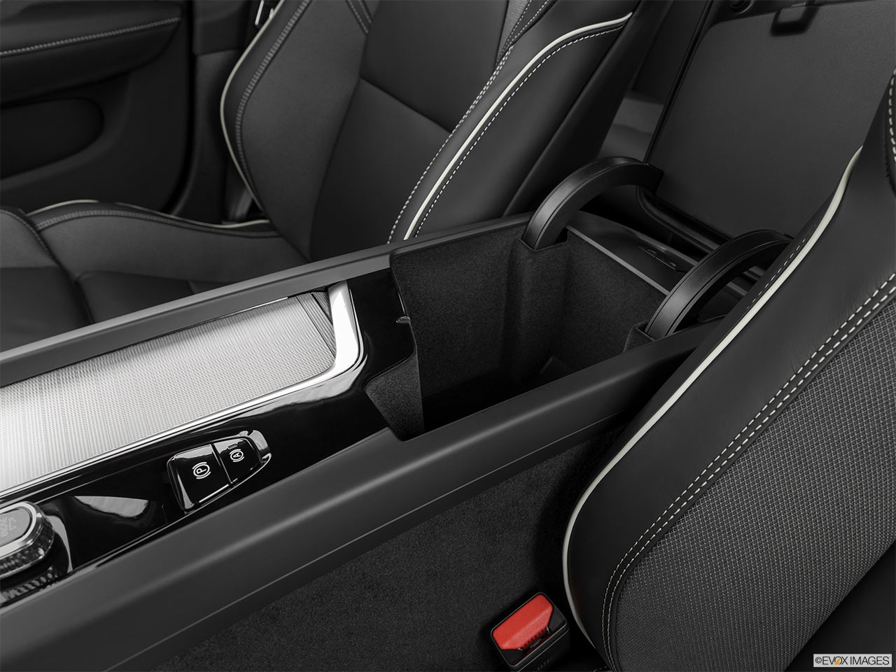 2024 Volvo S60 photo