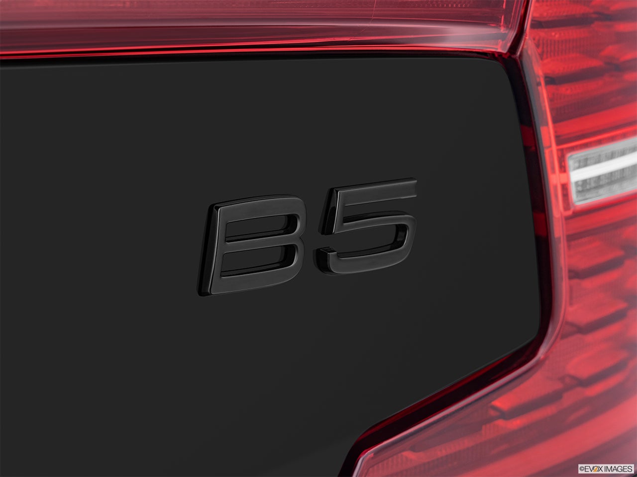 2024 Volvo S60 photo