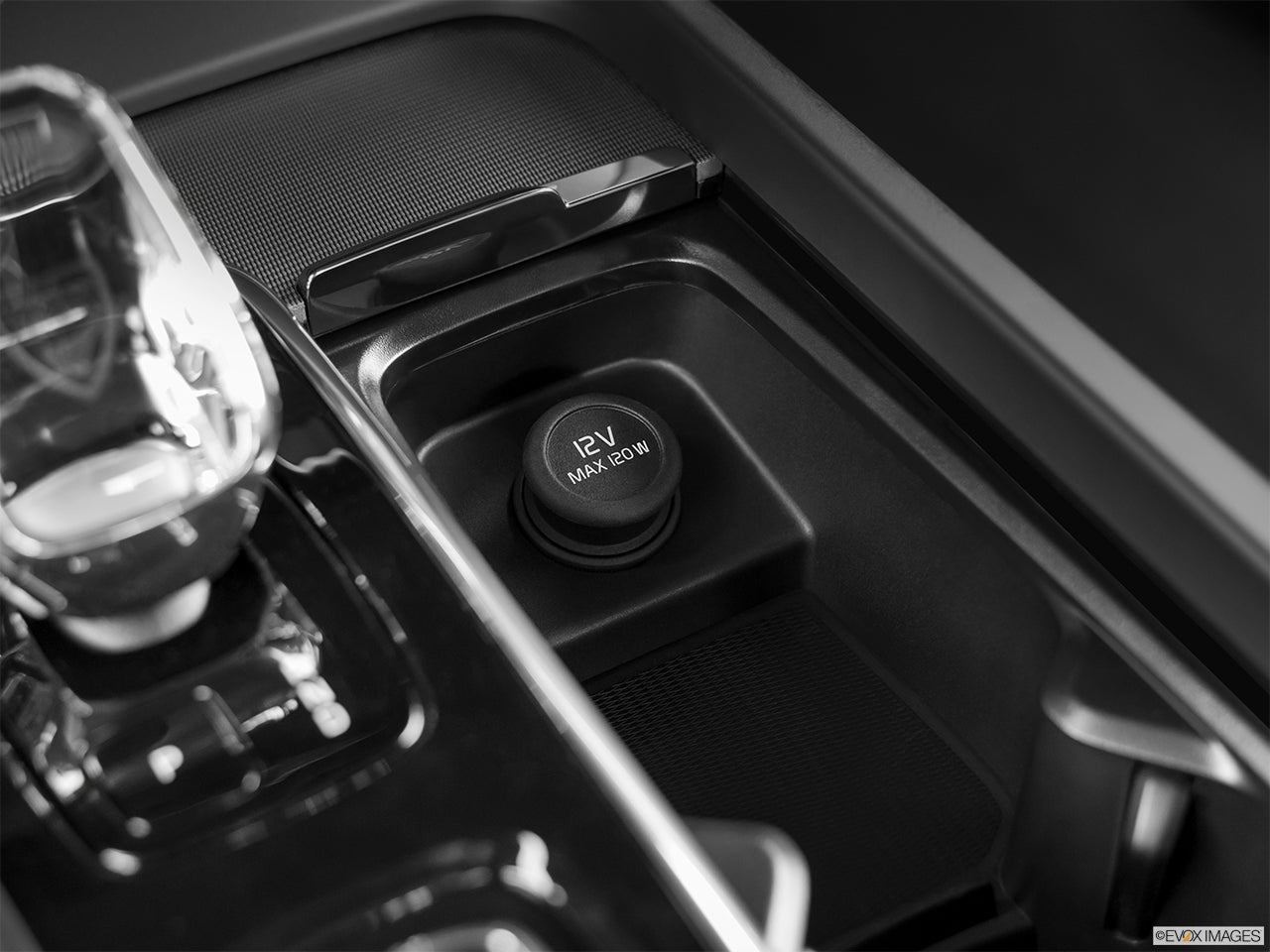 2024 Volvo S60 photo