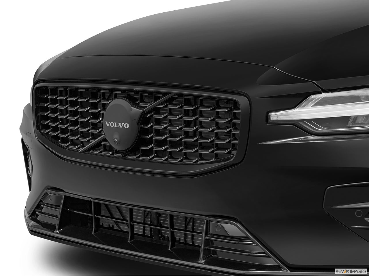 2024 Volvo S60 photo