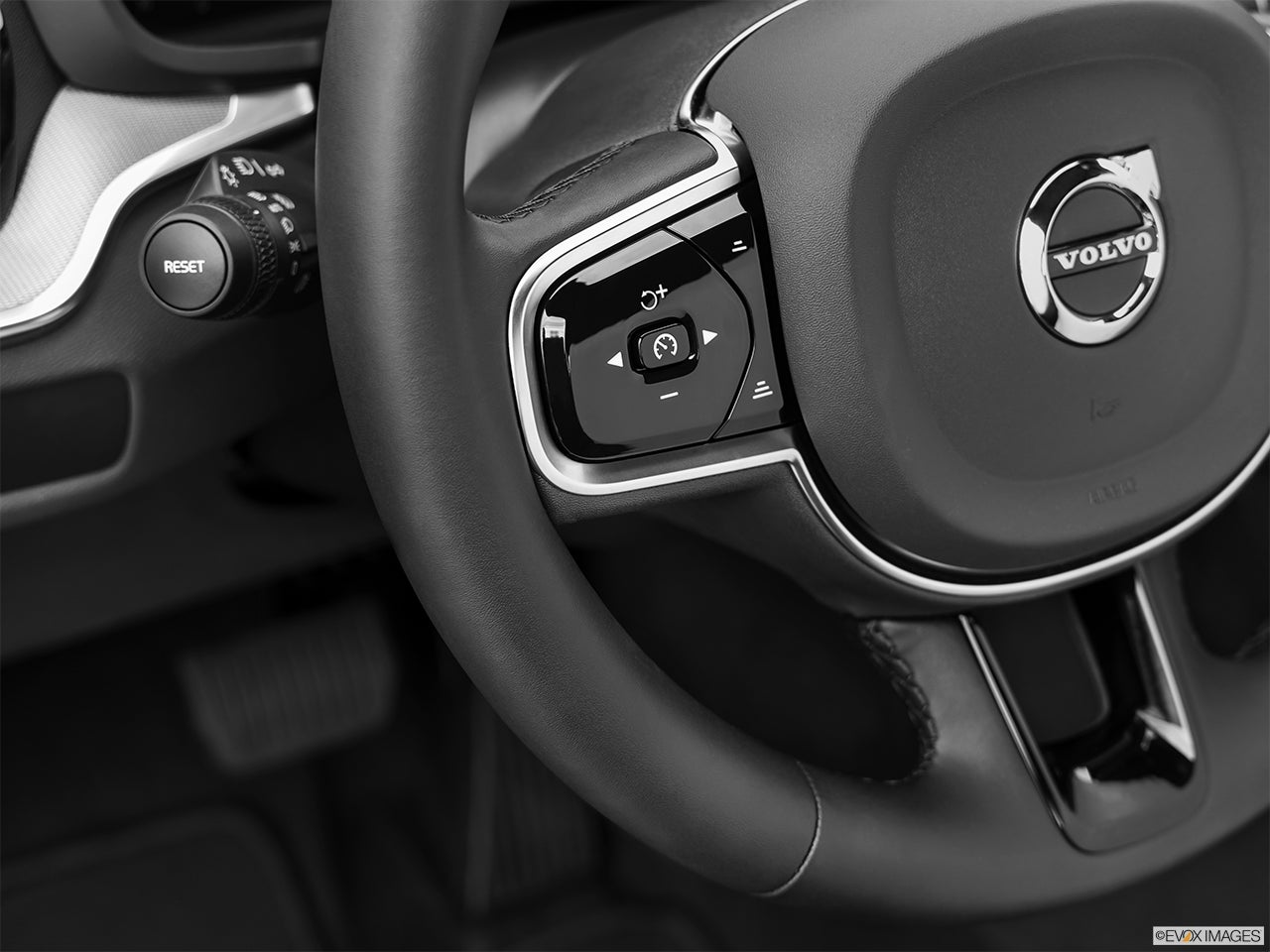 2024 Volvo S60 photo