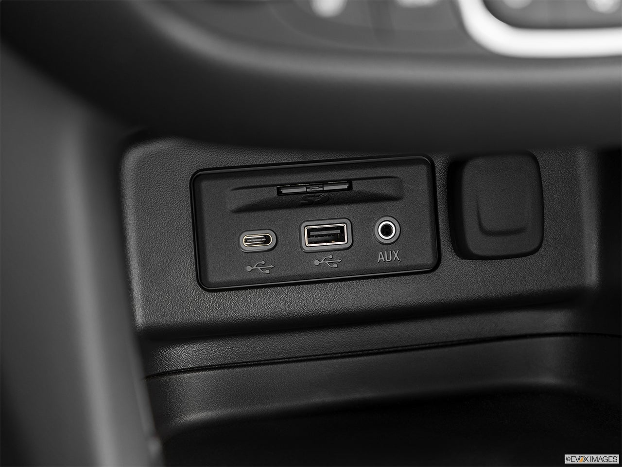 2024 Chevrolet Equinox photo