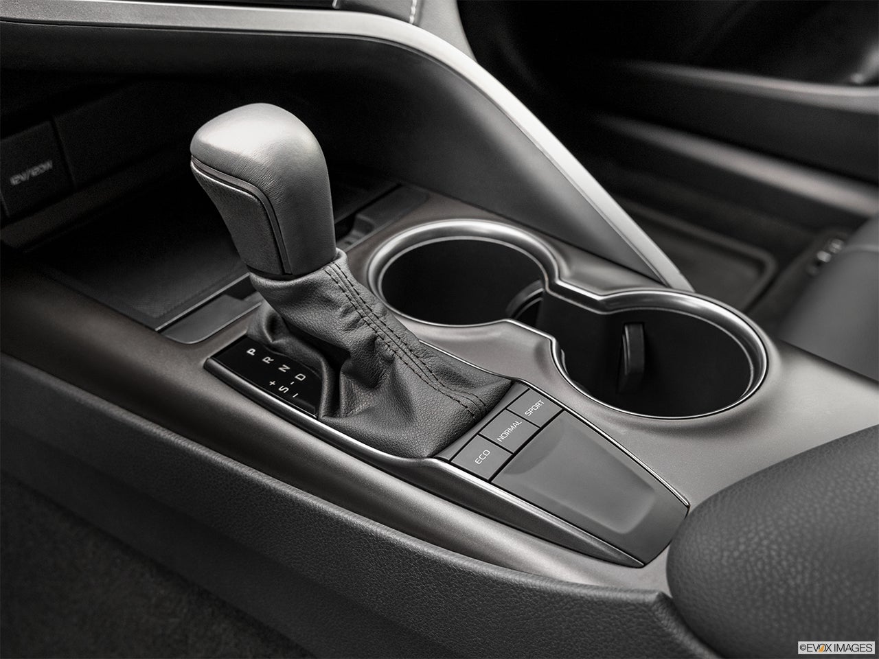 2025 Toyota Camry photo