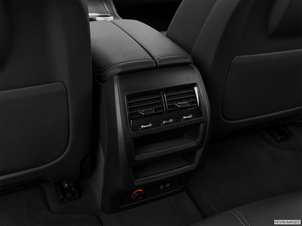 2024 BMW X5 photo