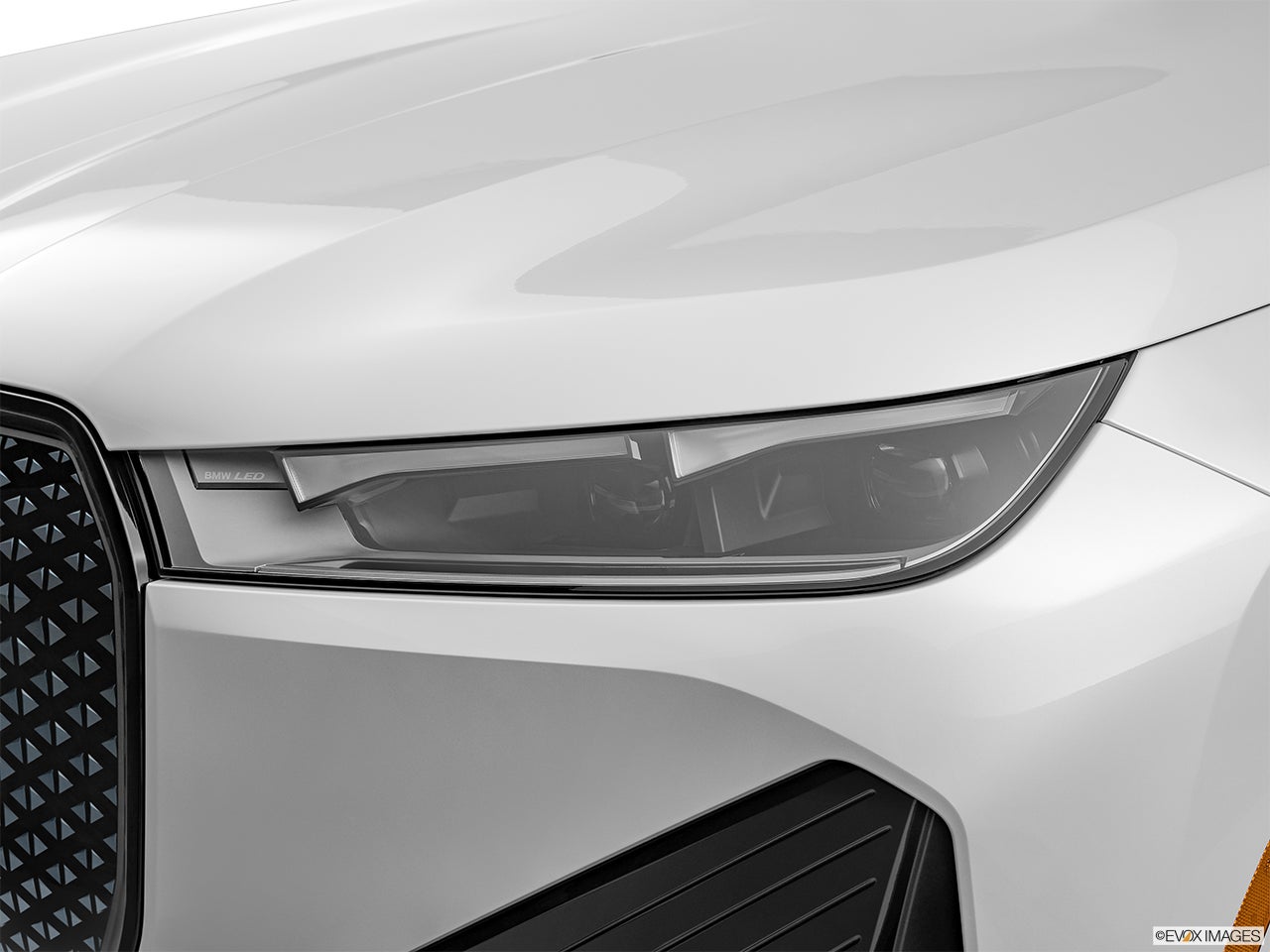 2025 BMW iX photo
