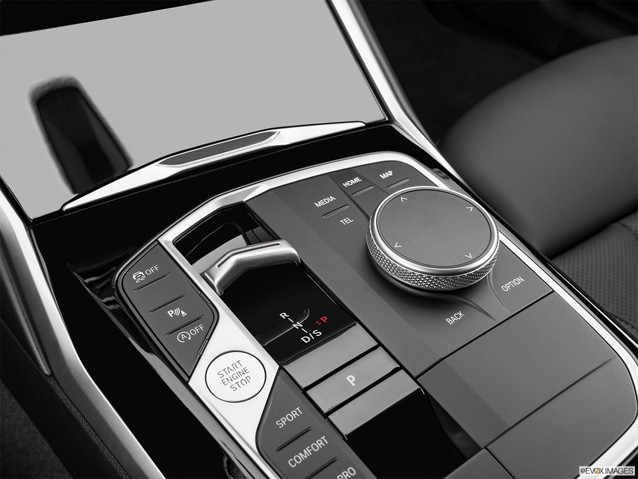 2025 BMW 2 Series photo