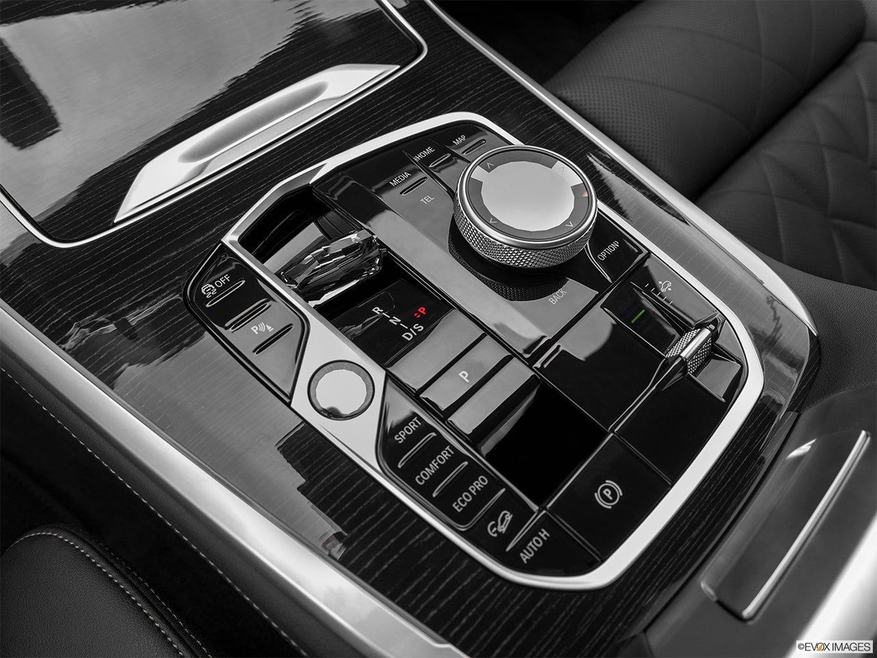 2024 BMW X7 photo