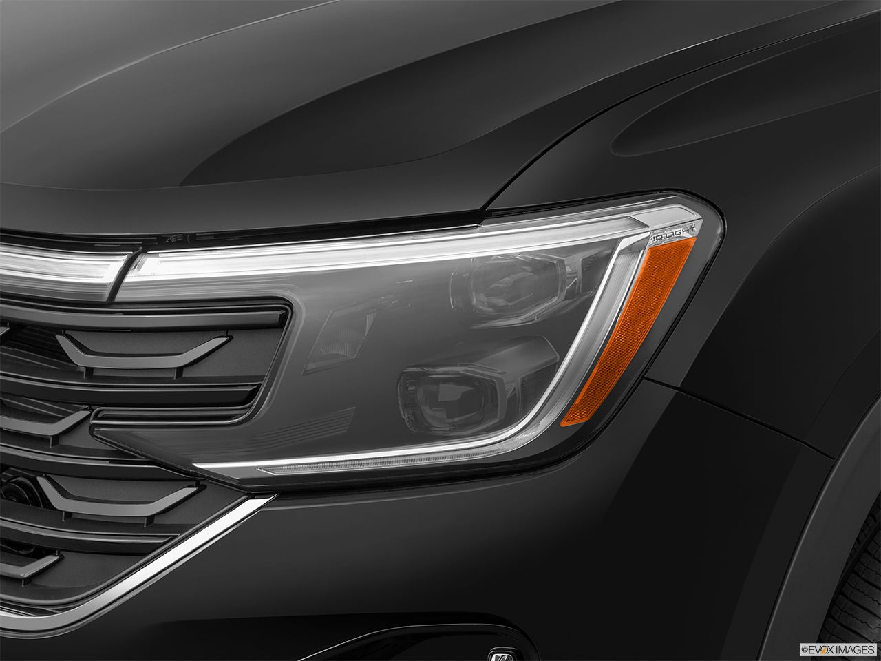 2024 Volkswagen Atlas Cross Sport photo