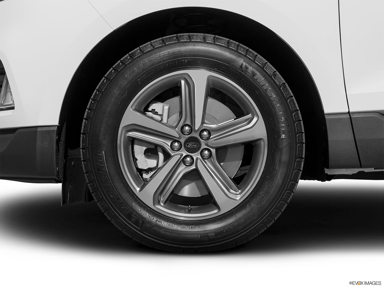 2024 Ford Edge photo
