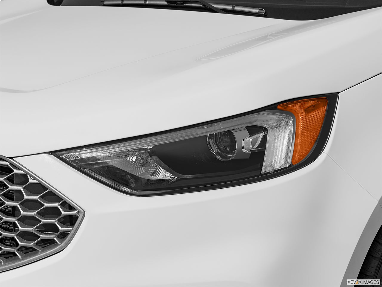 2024 Ford Edge photo
