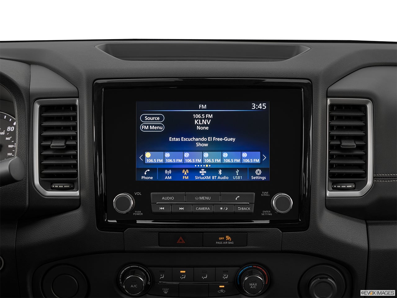 2024 Nissan Frontier photo