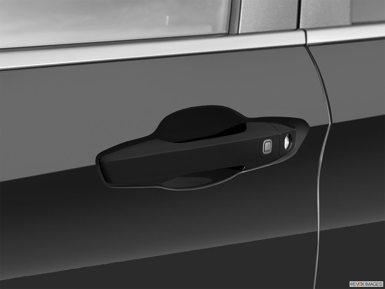 2024 Mitsubishi Outlander PHEV photo