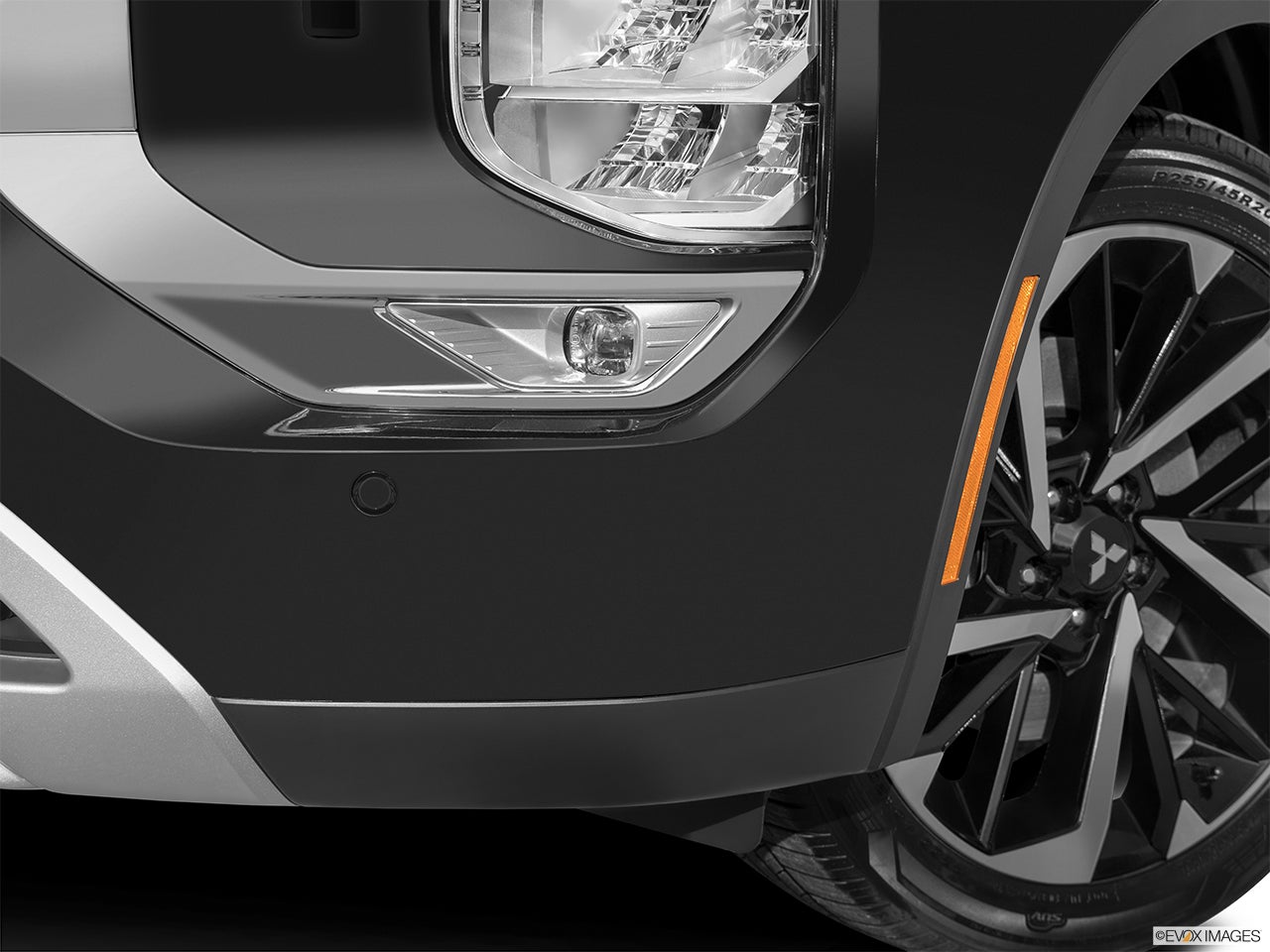 2024 Mitsubishi Outlander PHEV photo
