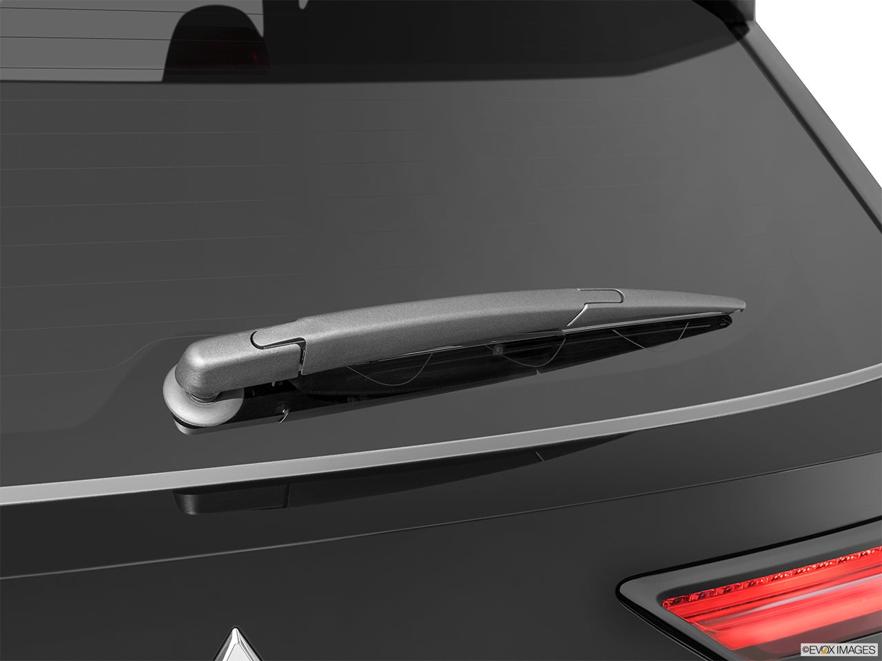 2024 Mitsubishi Outlander PHEV photo