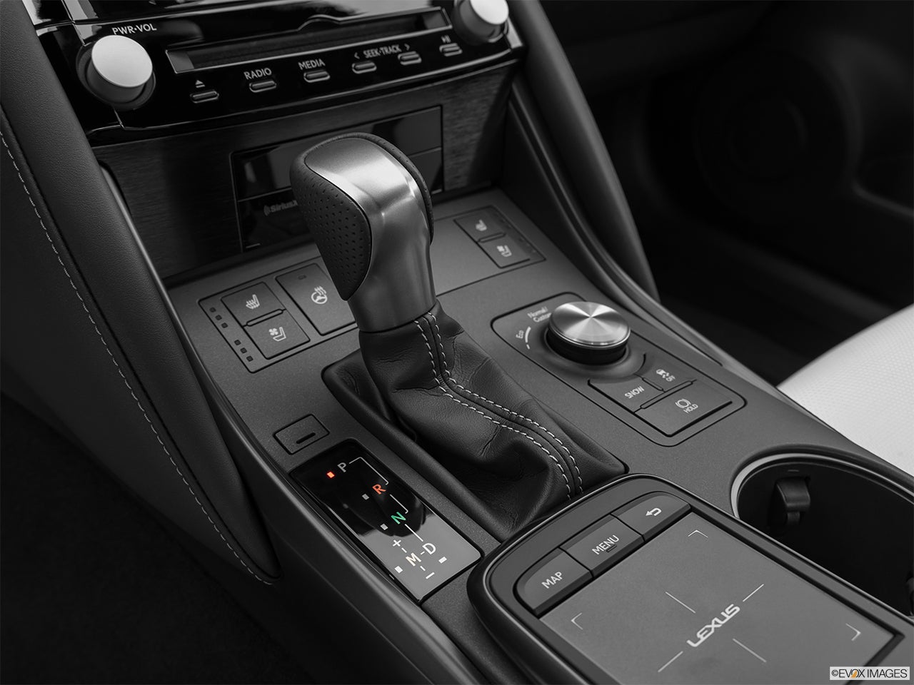 2025 Lexus IS 500 photo