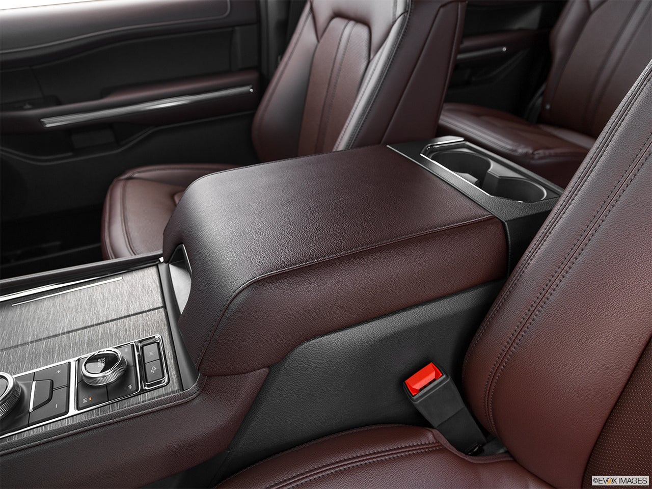 2024 Ford Expedition MAX photo