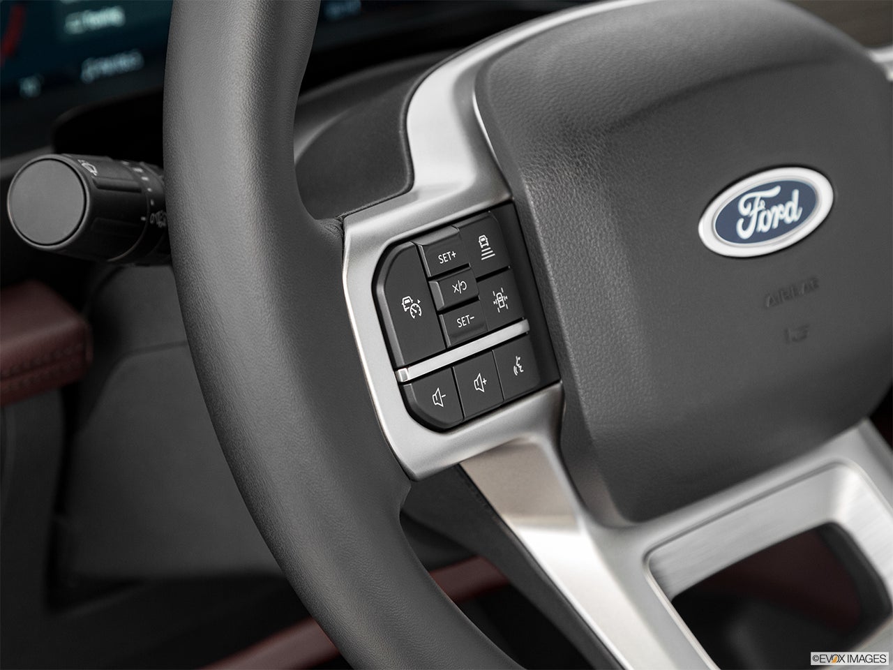 2024 Ford Expedition MAX photo