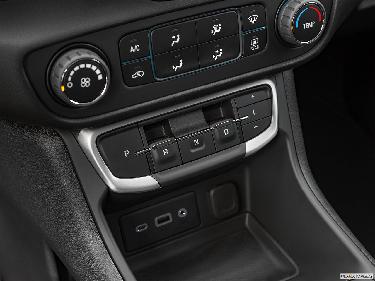 2024 GMC Terrain photo
