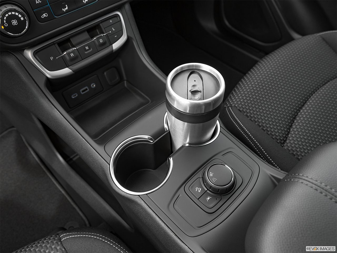 2024 GMC Terrain photo