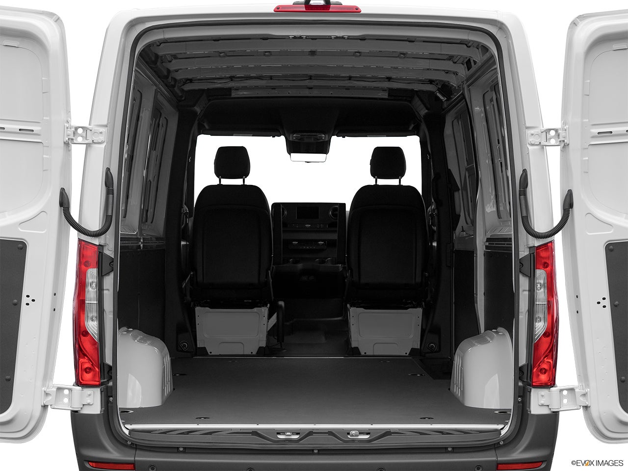 2024 Mercedes-Benz Sprinter photo