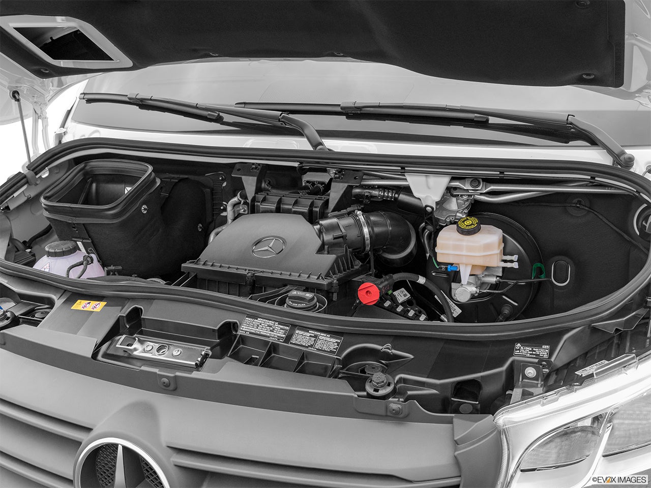 2024 Mercedes-Benz Sprinter photo