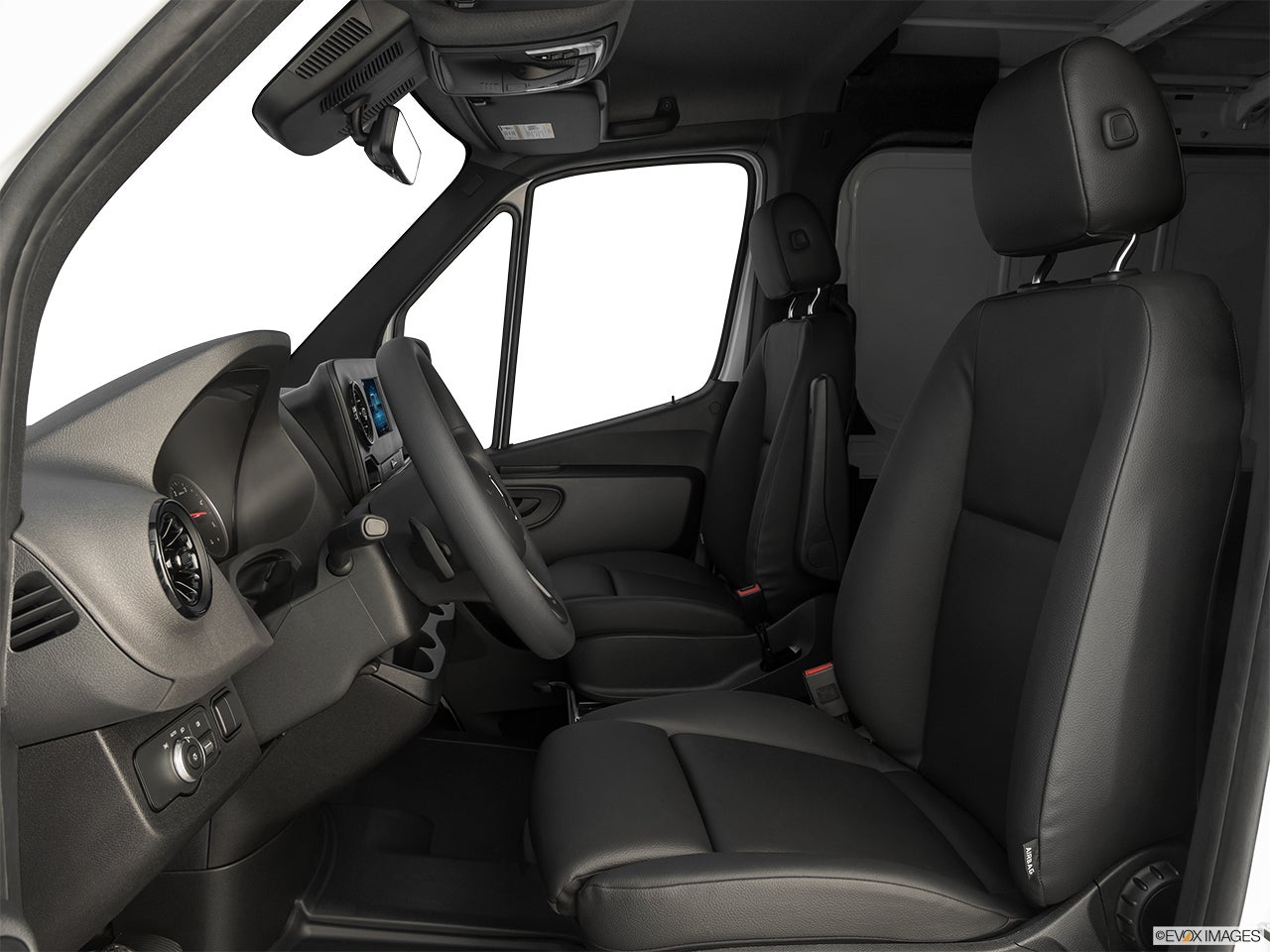 2024 Mercedes-Benz Sprinter photo