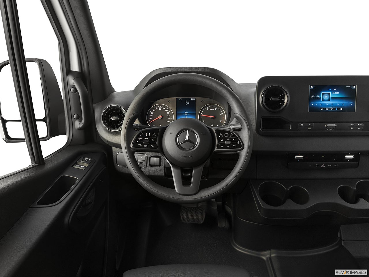 2024 Mercedes-Benz Sprinter photo