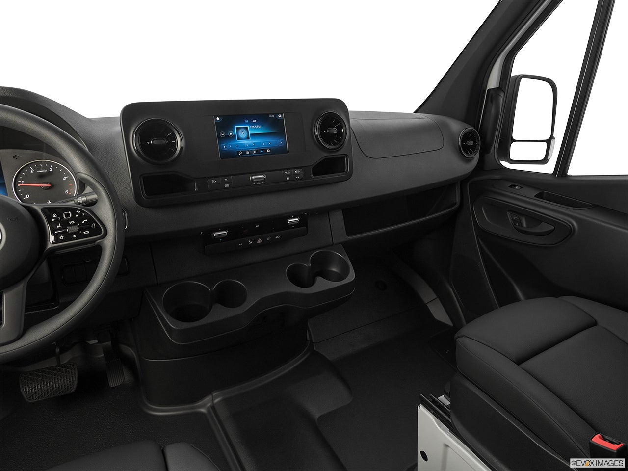 2024 Mercedes-Benz Sprinter photo
