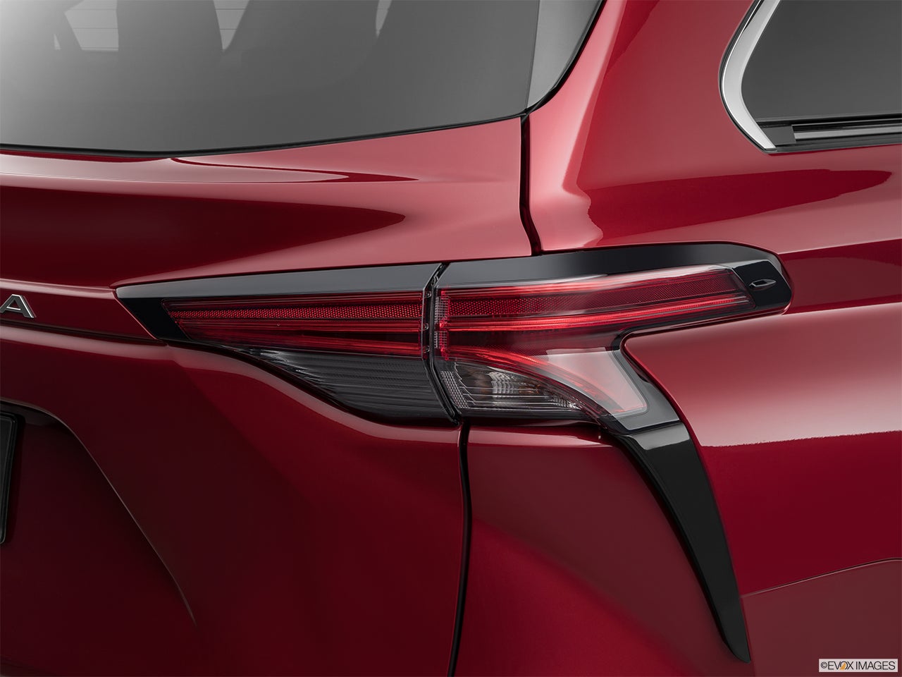 2024 Toyota Sienna photo