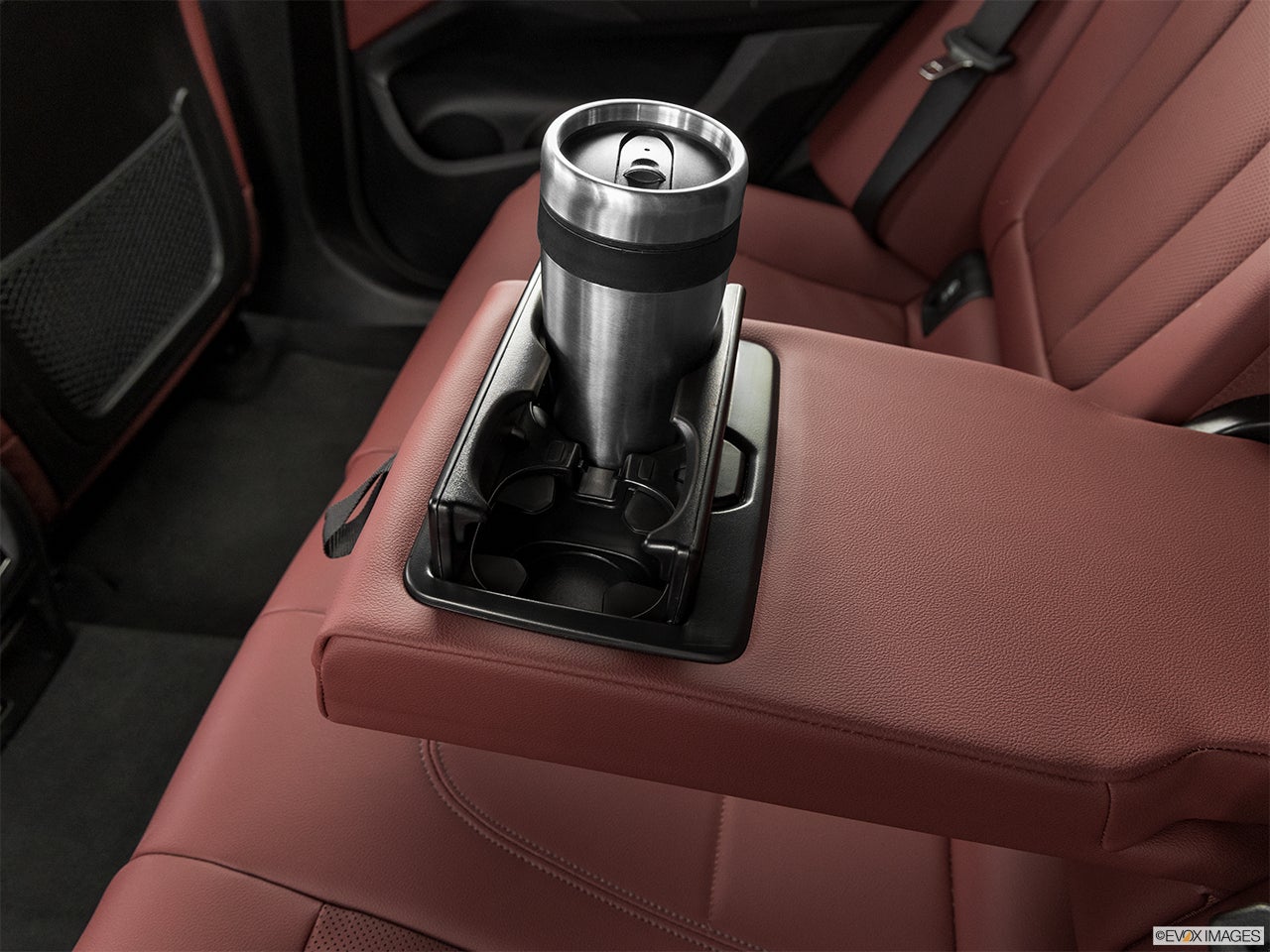 2024 BMW X4 photo