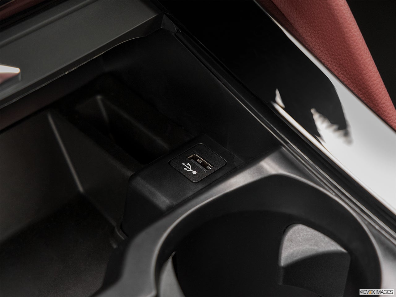 2024 BMW X4 photo