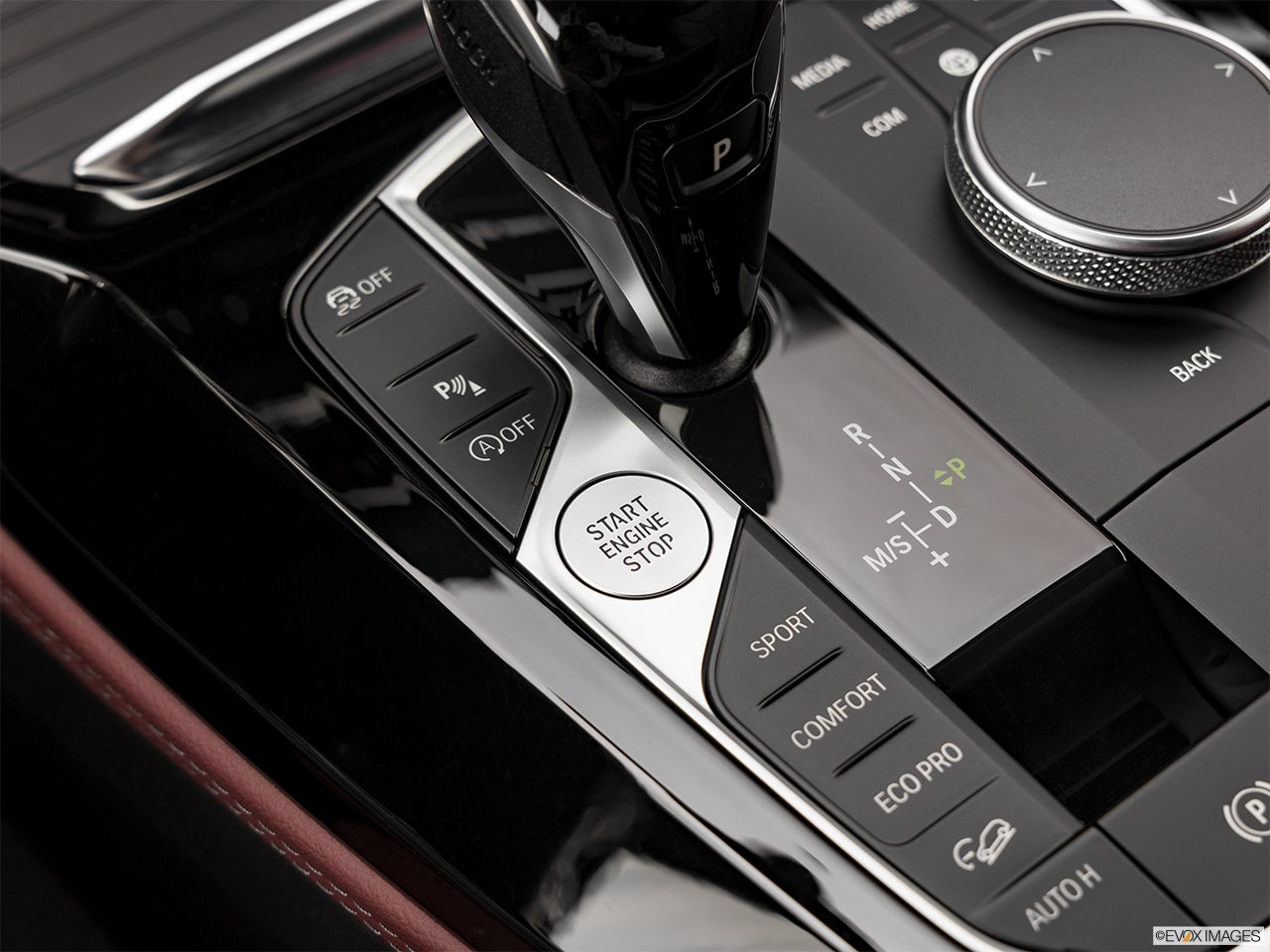 2024 BMW X4 photo