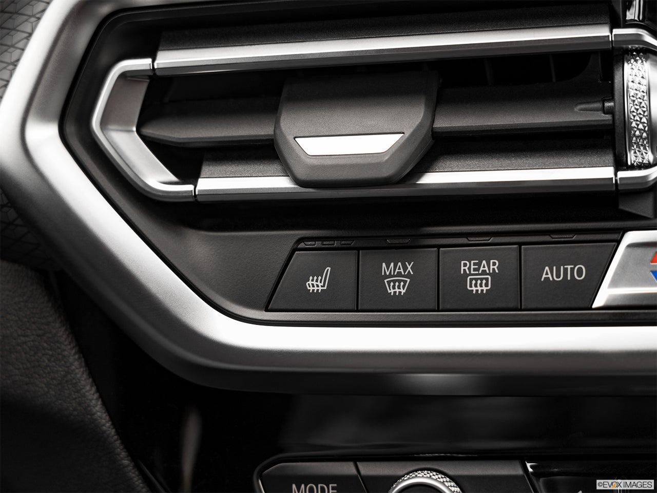 2024 BMW X4 photo