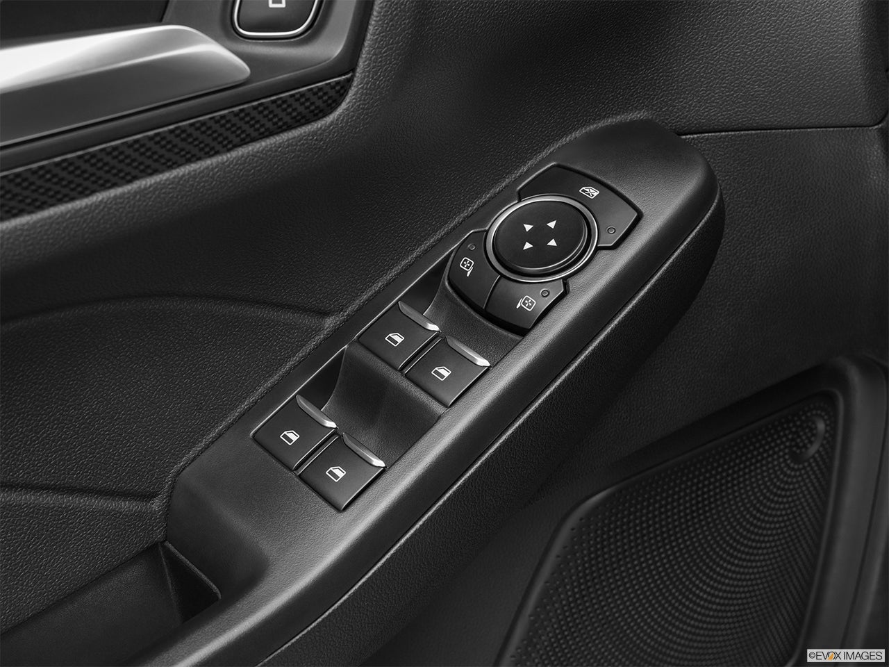2024 Ford Escape Hybrid photo