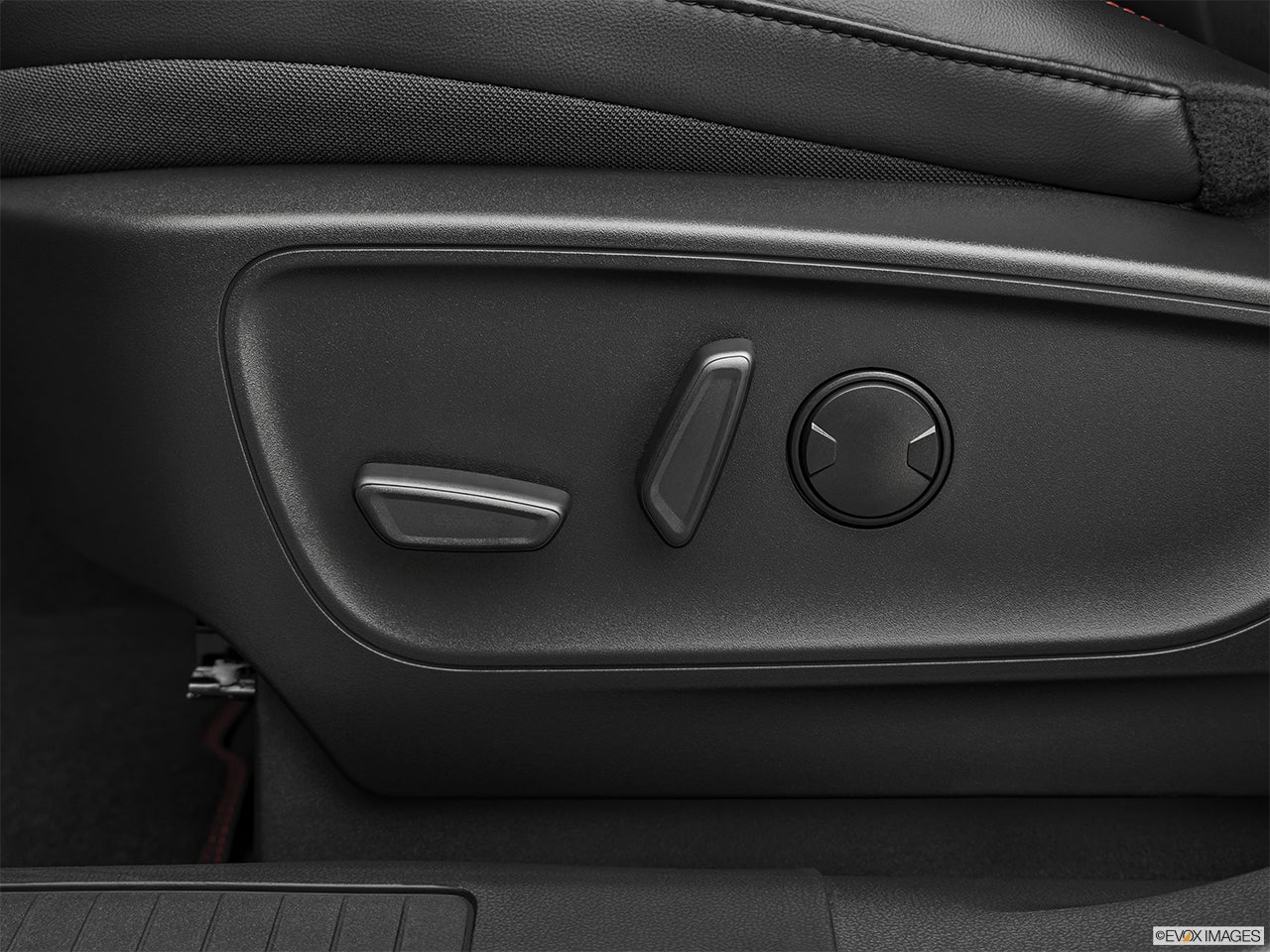 2024 Ford Escape Hybrid photo