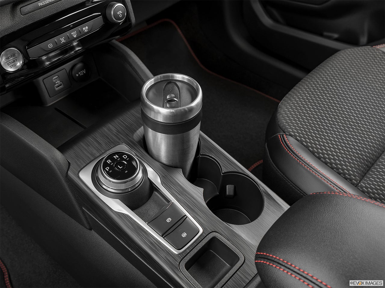 2024 Ford Escape Hybrid photo