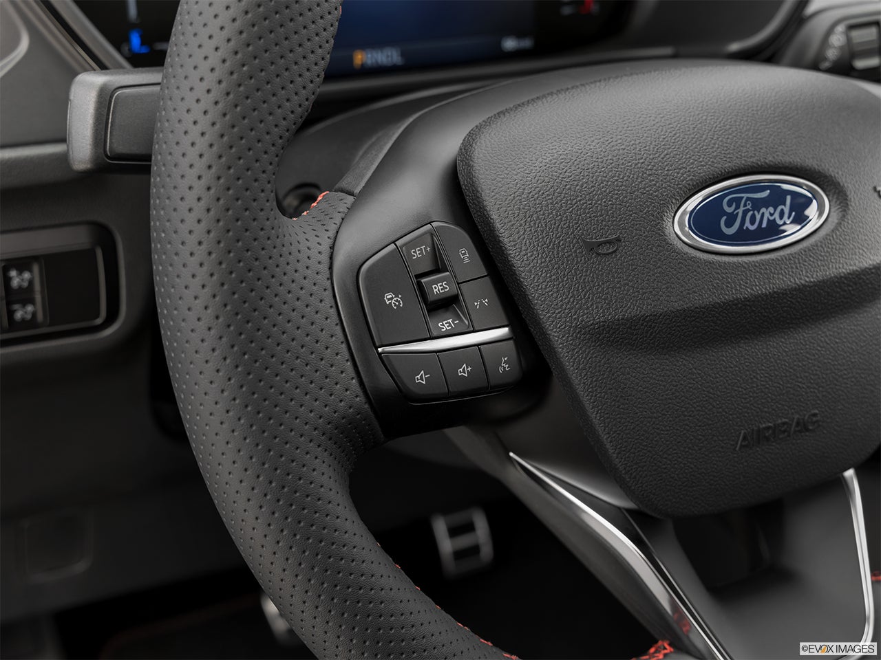 2024 Ford Escape Hybrid photo