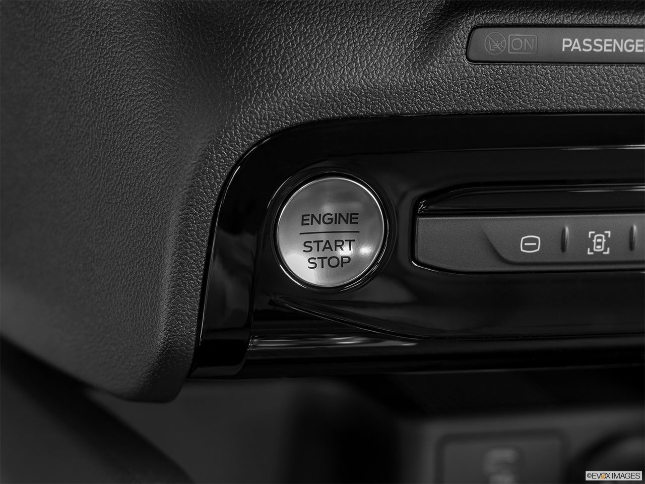 2024 Ford Escape Hybrid photo