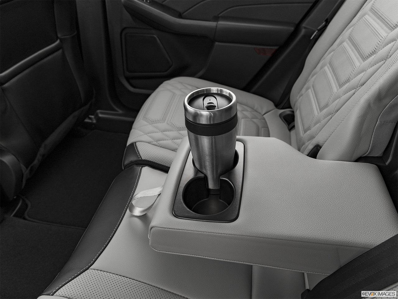 2024 Ford Escape Plug-In Hybrid photo