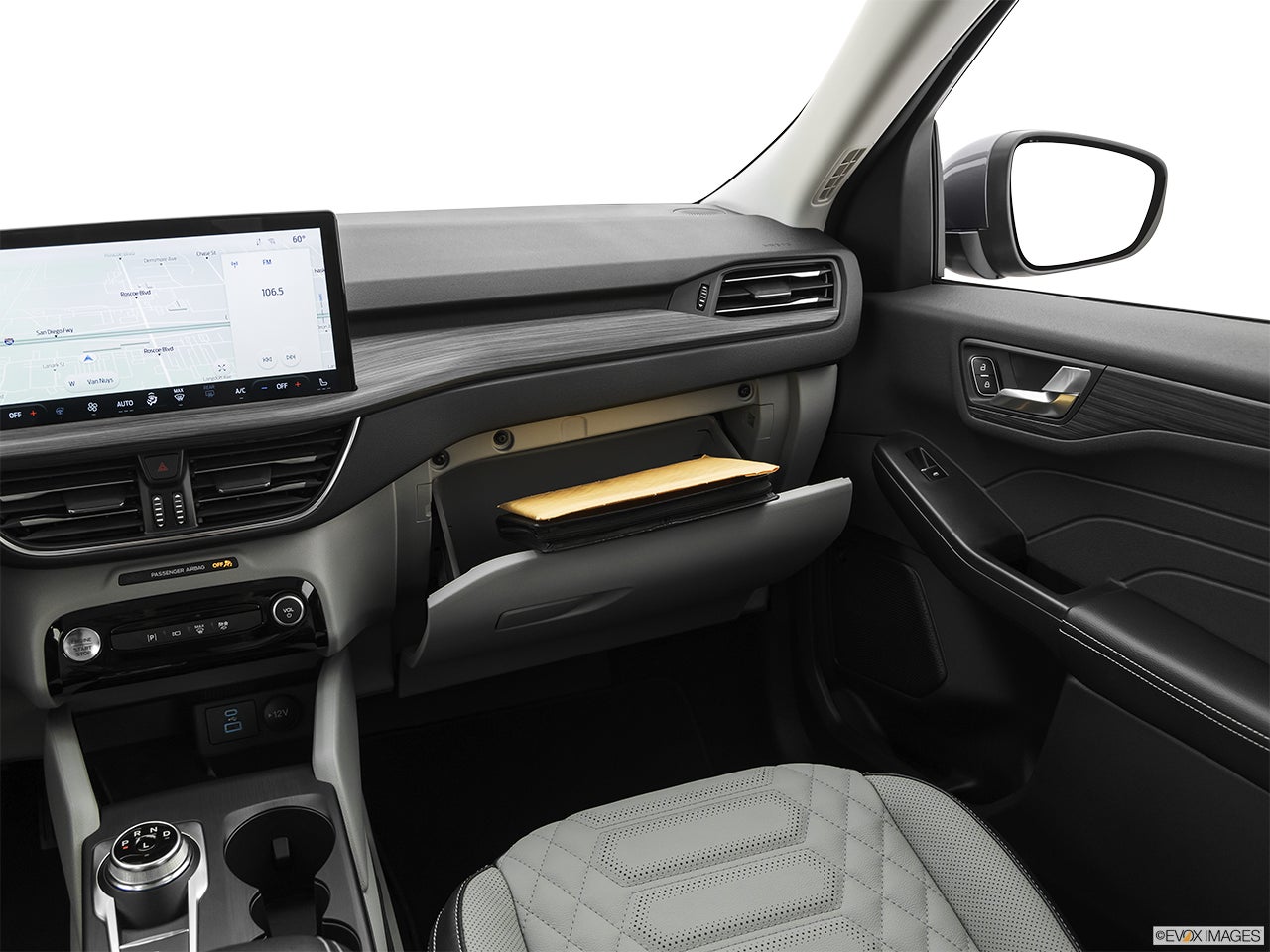 2024 Ford Escape Plug-In Hybrid photo