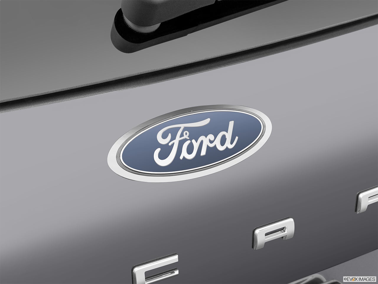 2024 Ford Escape Plug-In Hybrid photo