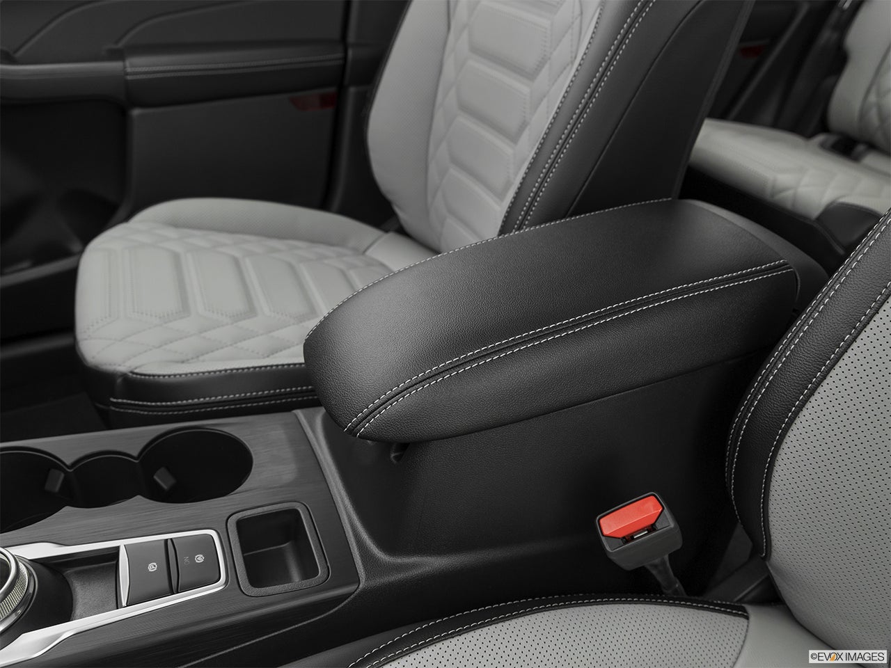 2024 Ford Escape Plug-In Hybrid photo