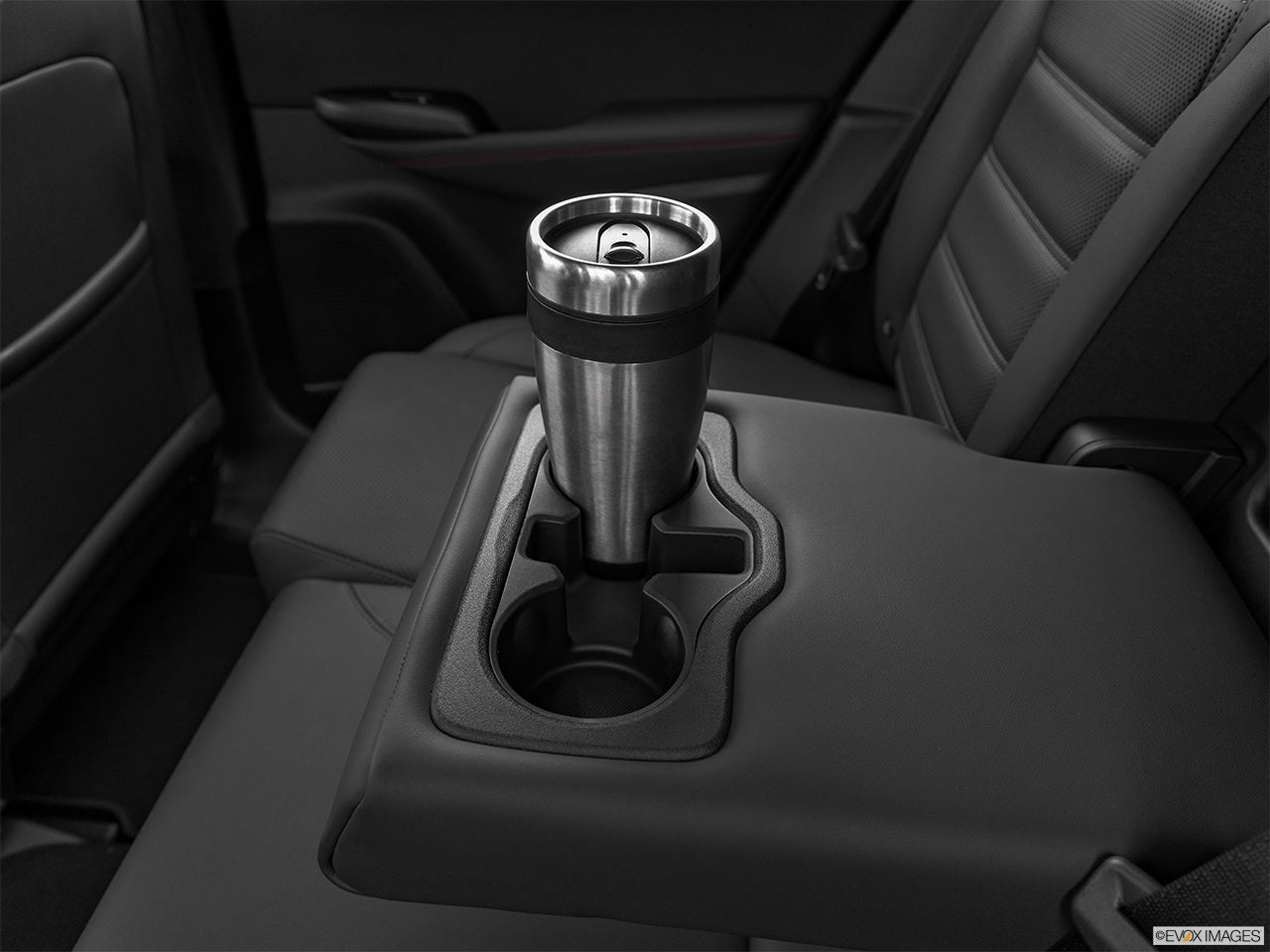 2025 Dodge Hornet photo